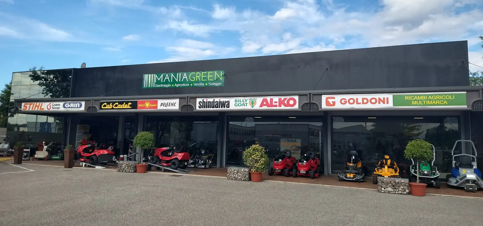 esterno negozio maniagreen pordenone